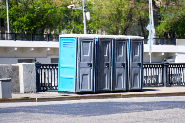 Porta potty delivery and setup